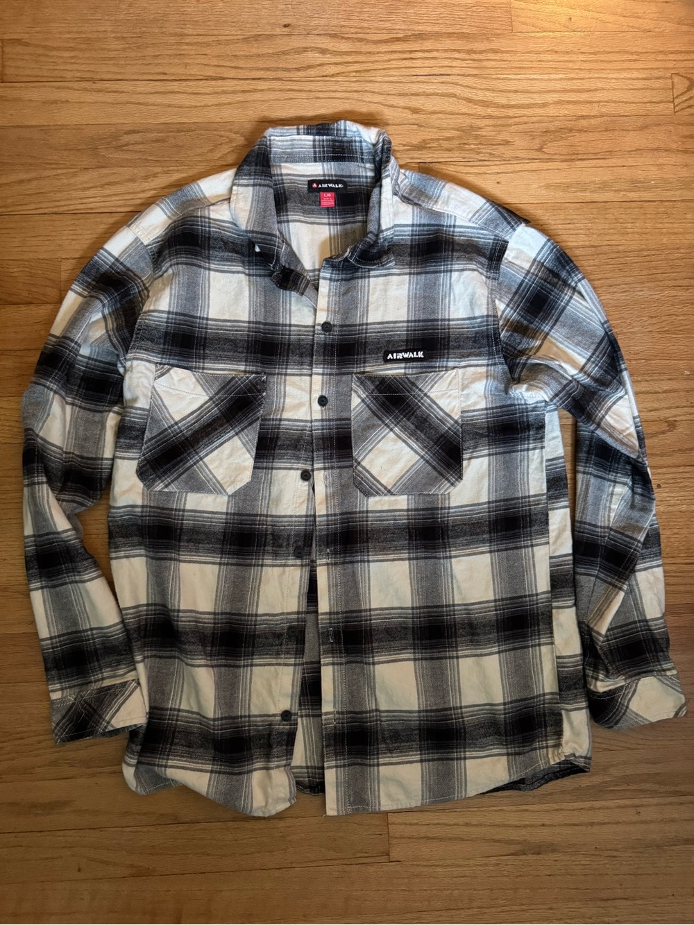 Airwalk Men’s Black & White Plaid Button-Up Shirt